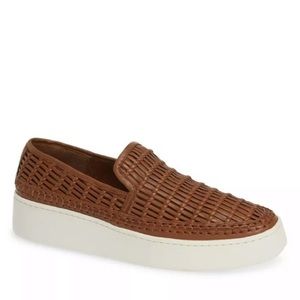 NWOB Vince Stafford Sneaker (Almond)